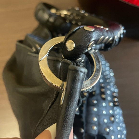💯 Authentic Choo black leather hobo with silver studs - Picture 5 of 8